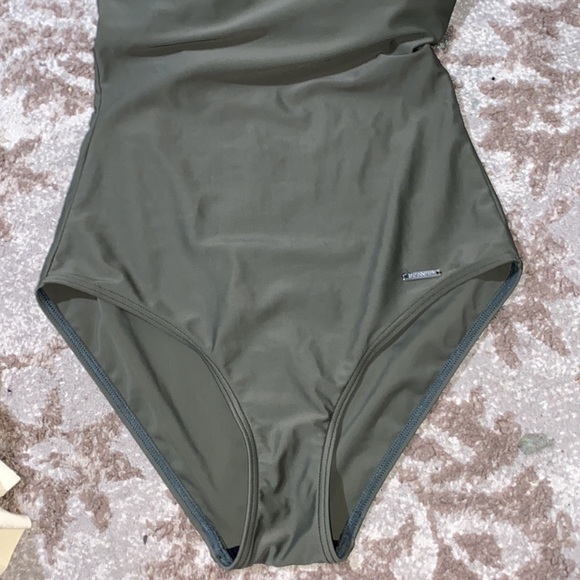 Bruno Banani one piece bathing suit - Picture 4 of 7